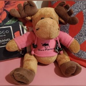 Wishpets Moose Plush Maya 30 inch New Hampshire St